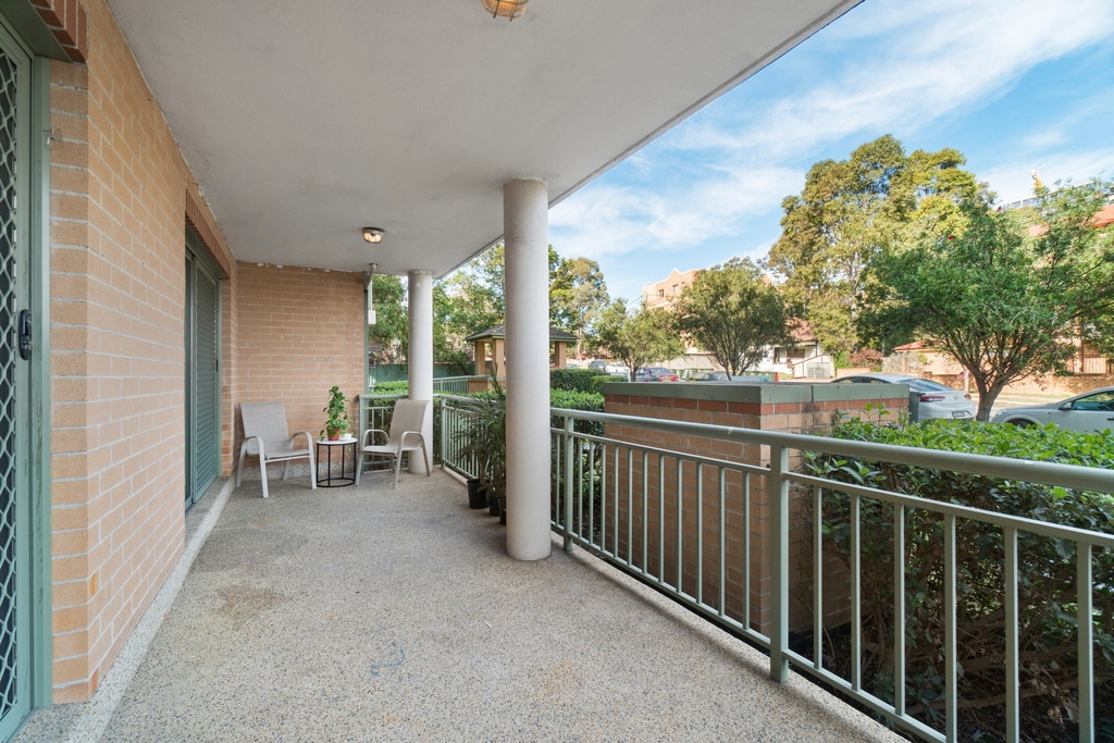 2/11-13 Fourth Avenue, Blacktown Sold by Hudson McHugh - image 1