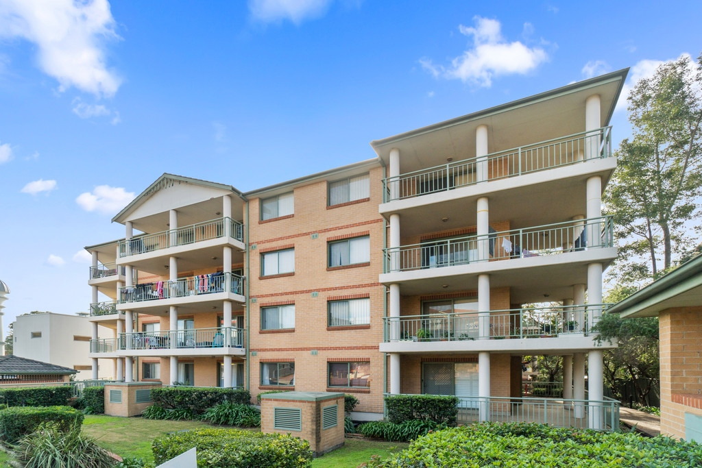 2/11-13 Fourth Avenue, Blacktown Sold by Hudson McHugh - image 1