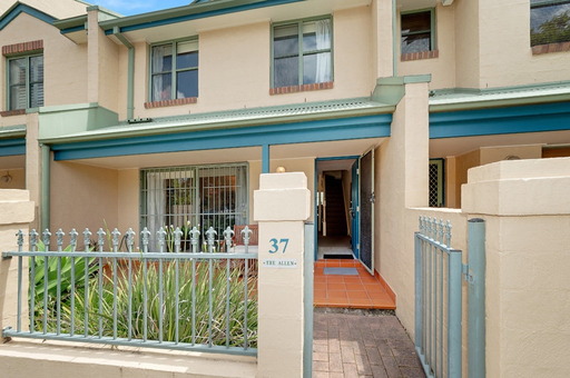 37/69 Allen Street, Leichhardt Leased by Hudson McHugh