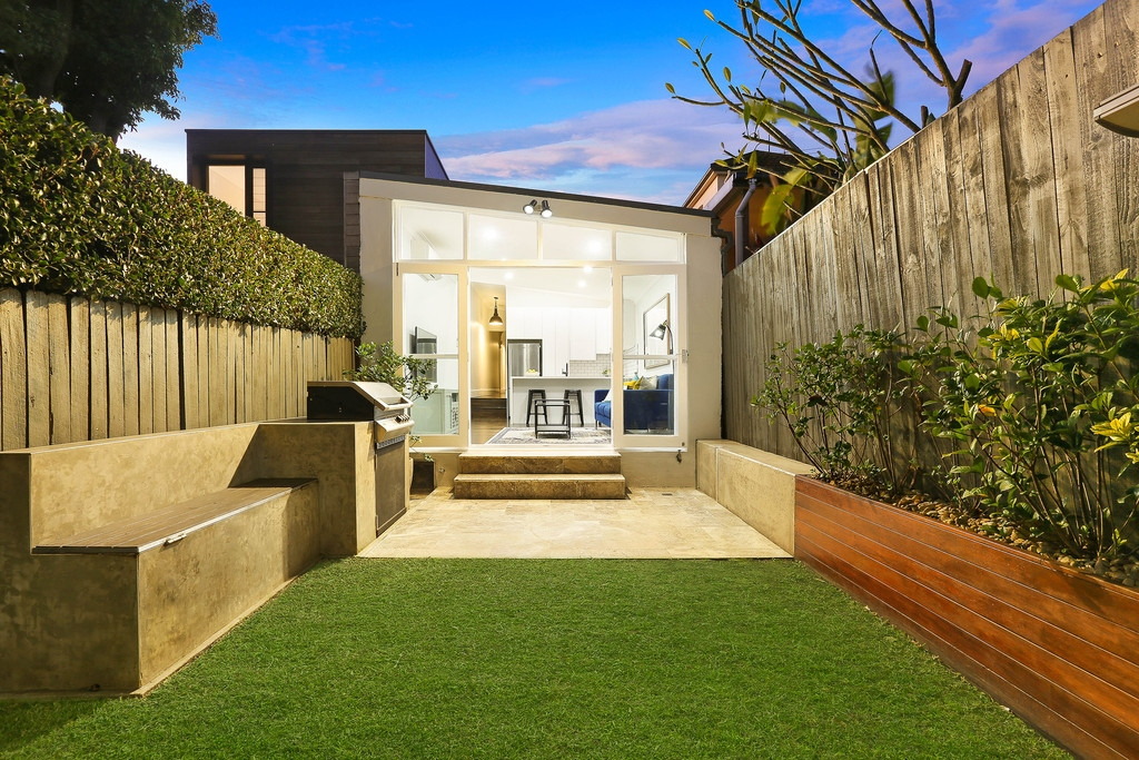 32 Day Street, Leichhardt Sold by Hudson McHugh - image 1