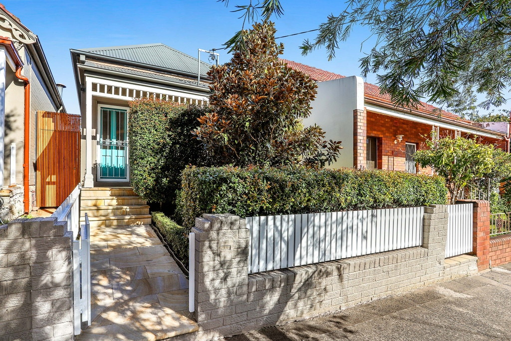 84 Marlborough Street, Leichhardt Sold by Hudson McHugh - image 1