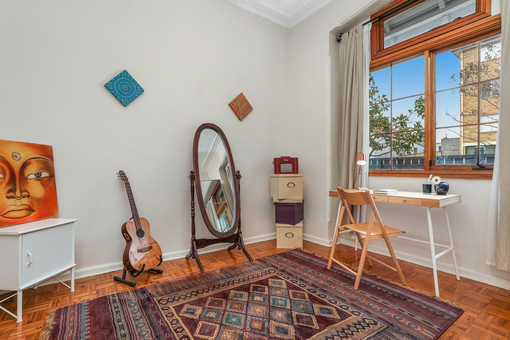 2 Cromwell Street, Leichhardt Sold by Hudson McHugh - image 1