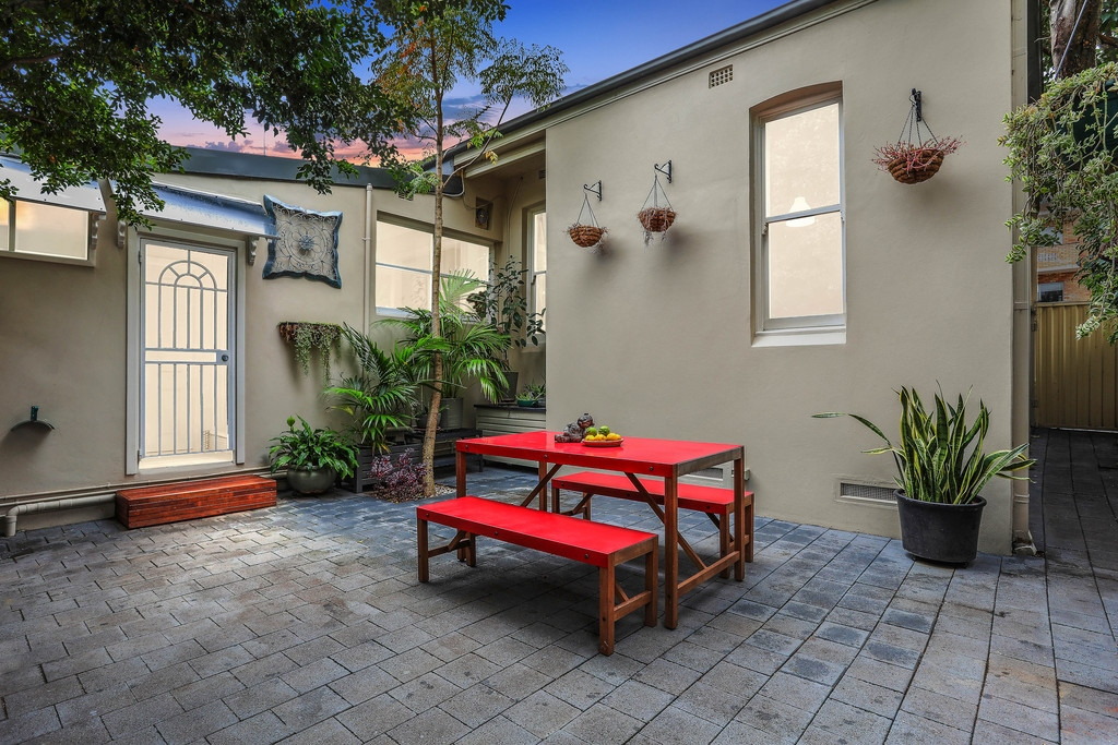 2 Cromwell Street, Leichhardt Sold by Hudson McHugh - image 1