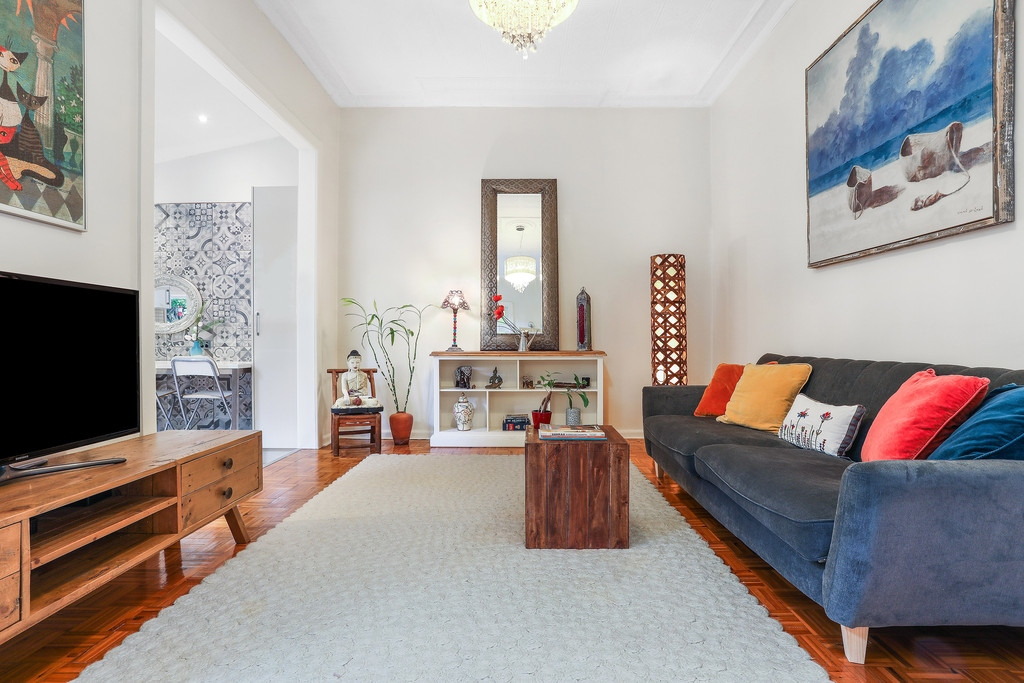 2 Cromwell Street, Leichhardt Sold by Hudson McHugh - image 1