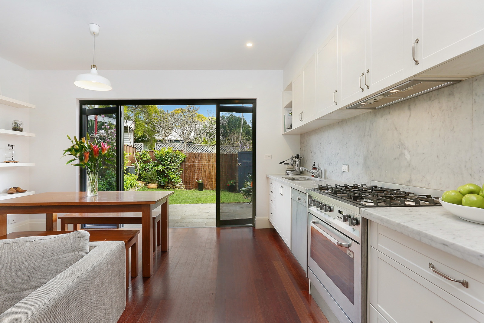 32 Charles Street, Leichhardt Sold by Hudson McHugh - image 1