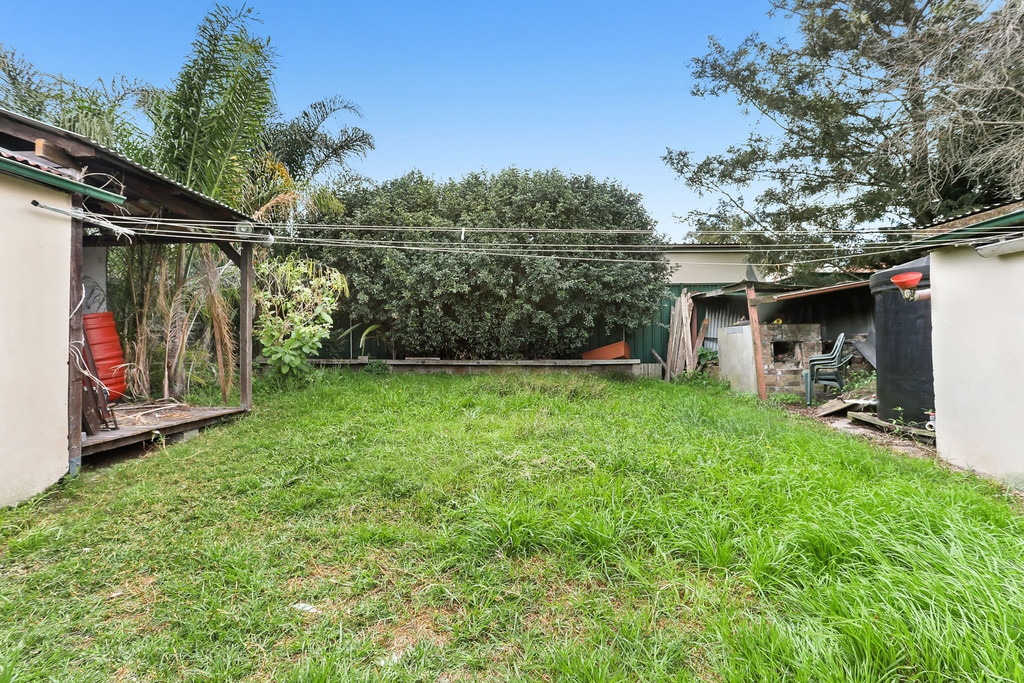 29 Brereton Avenue, Marrickville Sold by Hudson McHugh - image 1