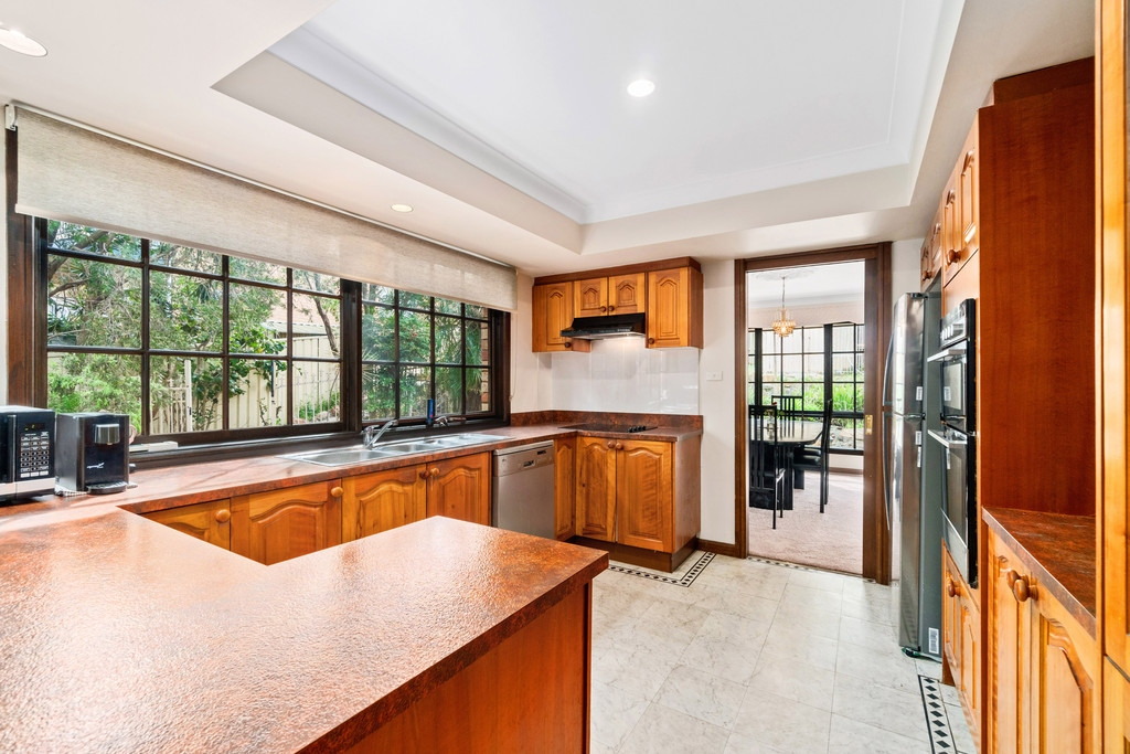 10 Barossa Court, Baulkham Hills Sold by Hudson McHugh - image 1