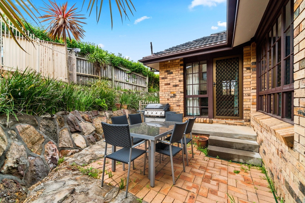 10 Barossa Court, Baulkham Hills Sold by Hudson McHugh - image 1