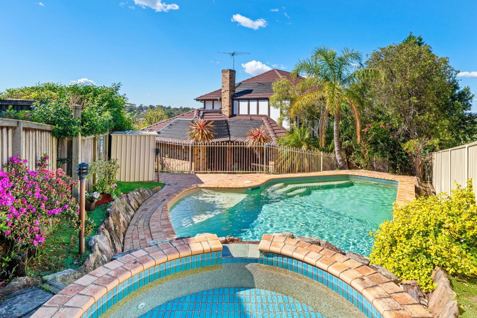 10 Barossa Court, Baulkham Hills Sold by Hudson McHugh - image 1