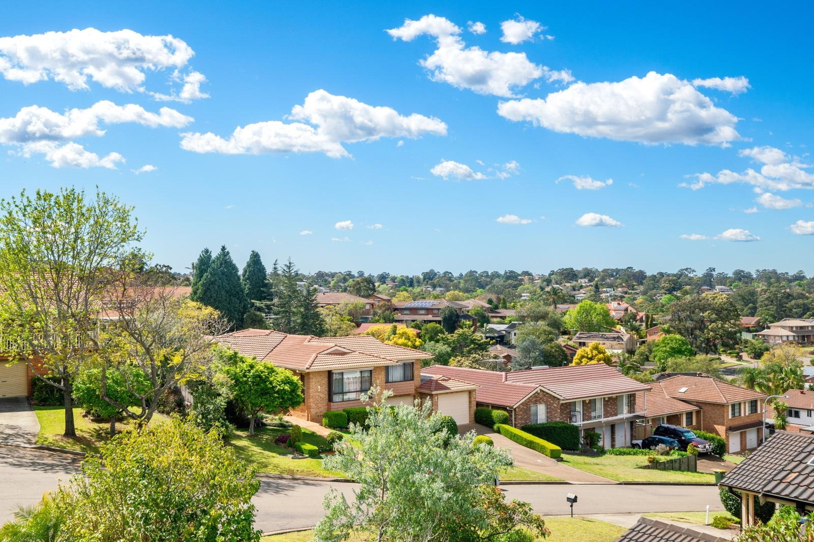 10 Barossa Court, Baulkham Hills Sold by Hudson McHugh - image 1