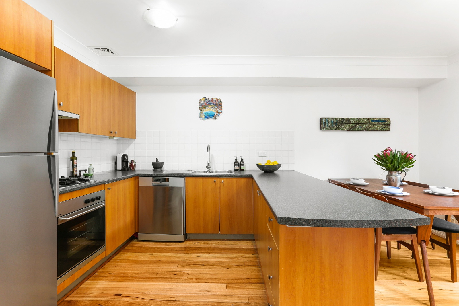 6/130 William Street, Leichhardt Sold by Hudson McHugh - image 1