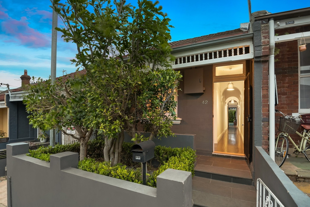 42 Hay Street, Leichhardt Sold by Hudson McHugh - image 1