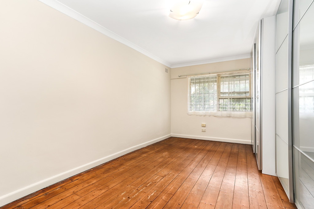 61 Palace Street, Petersham Sold by Hudson McHugh - image 1