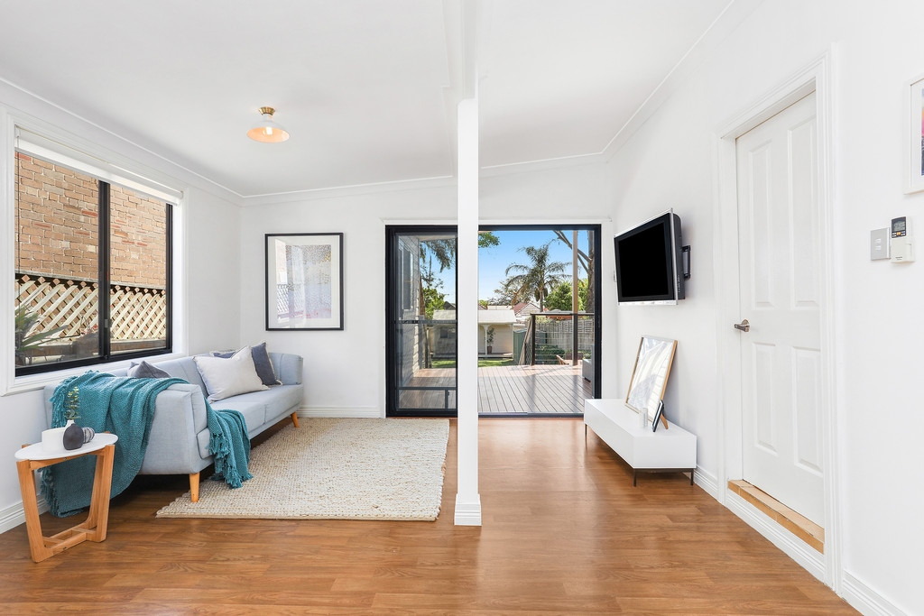 8 Henry Street, Leichhardt Sold by Hudson McHugh - image 1