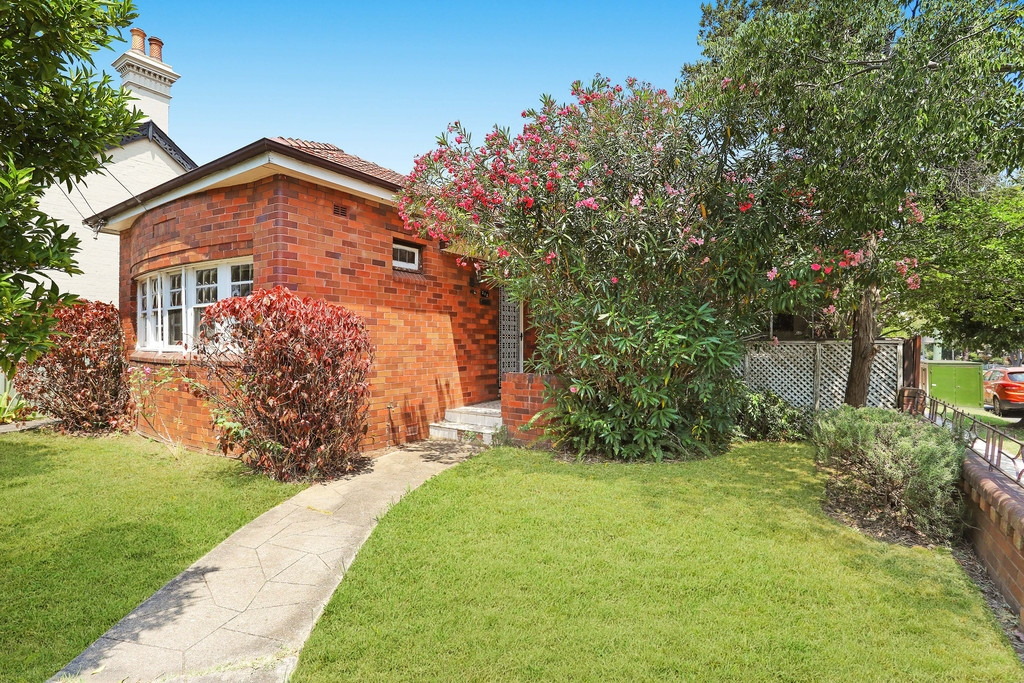 212 Elswick Street, Leichhardt Sold by Hudson McHugh - image 1