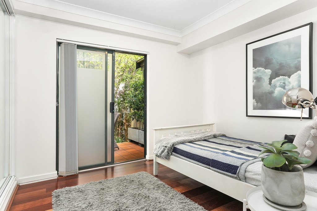 26/69 Allen Street, Leichhardt Sold by Hudson McHugh - image 1