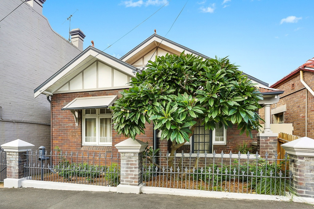 121 Balmain Road, Leichhardt Sold by Hudson McHugh - image 1