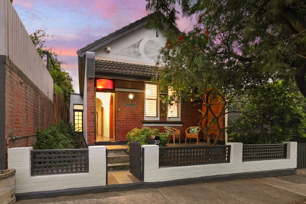 30 Gladstone Street, Lilyfield Sold by Hudson McHugh - image 1