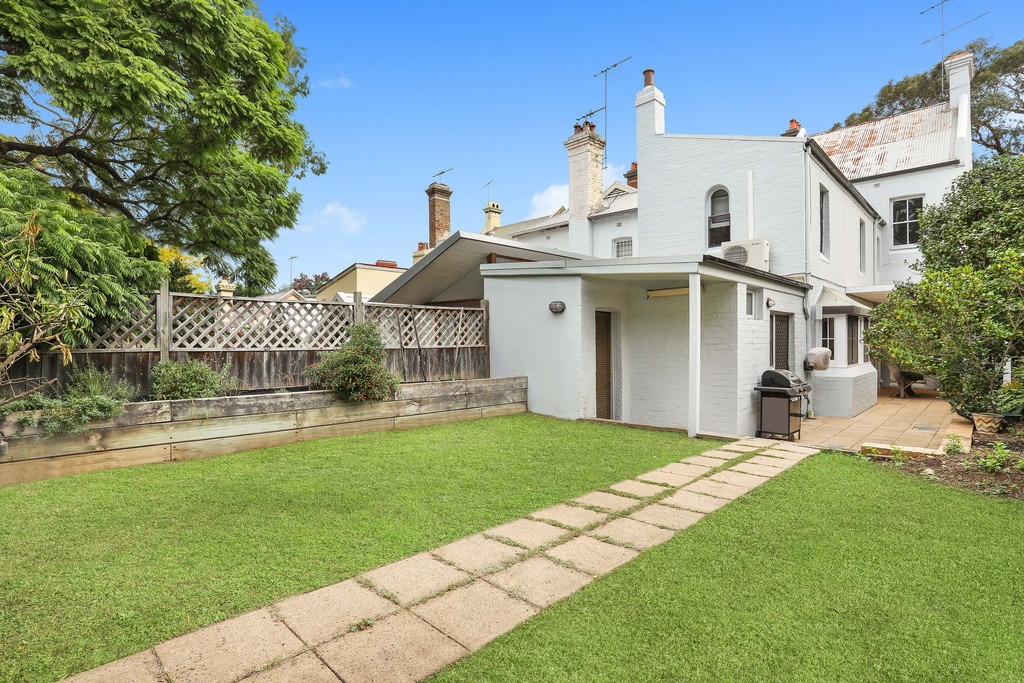 35 Palace Street, Petersham Sold by Hudson McHugh - image 1