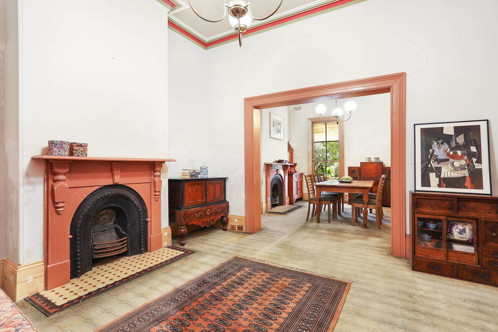 35 Palace Street, Petersham Sold by Hudson McHugh - image 1