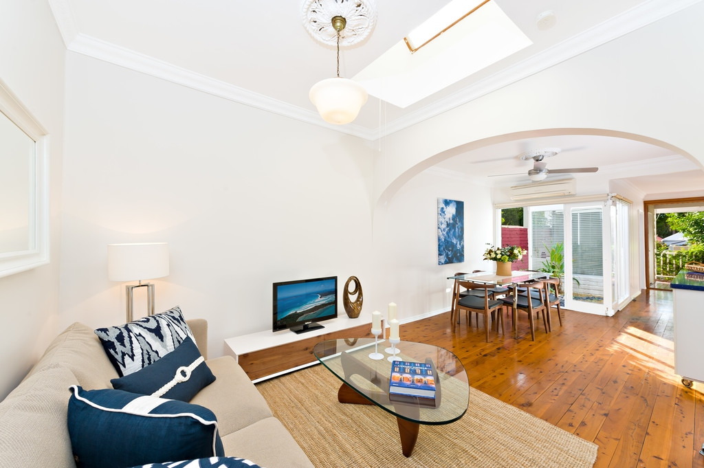 11 Roseby Street, Leichhardt Sold by Hudson McHugh - image 1