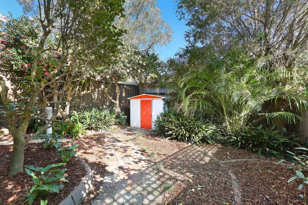 9 Lindsay Avenue, Summer Hill Sold by Hudson McHugh - image 1