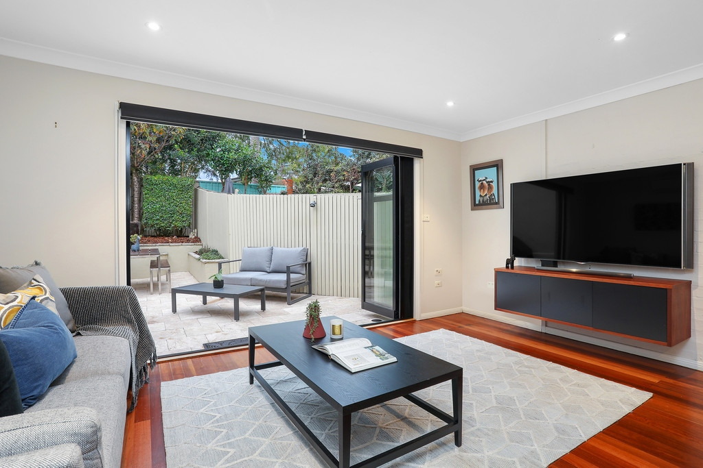 22 Mackenzie Street, Leichhardt Sold by Hudson McHugh - image 1