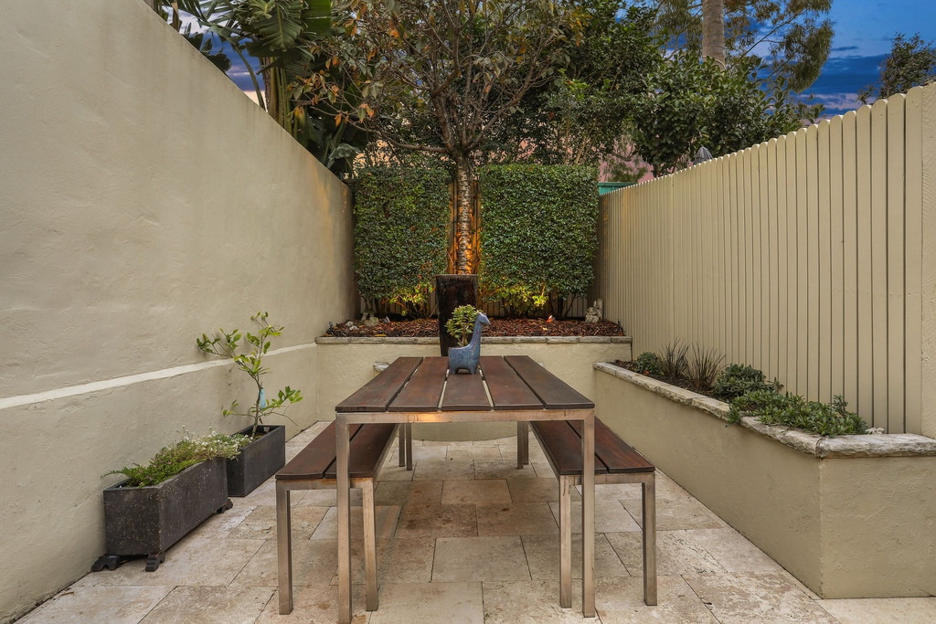 22 Mackenzie Street, Leichhardt Sold by Hudson McHugh - image 1