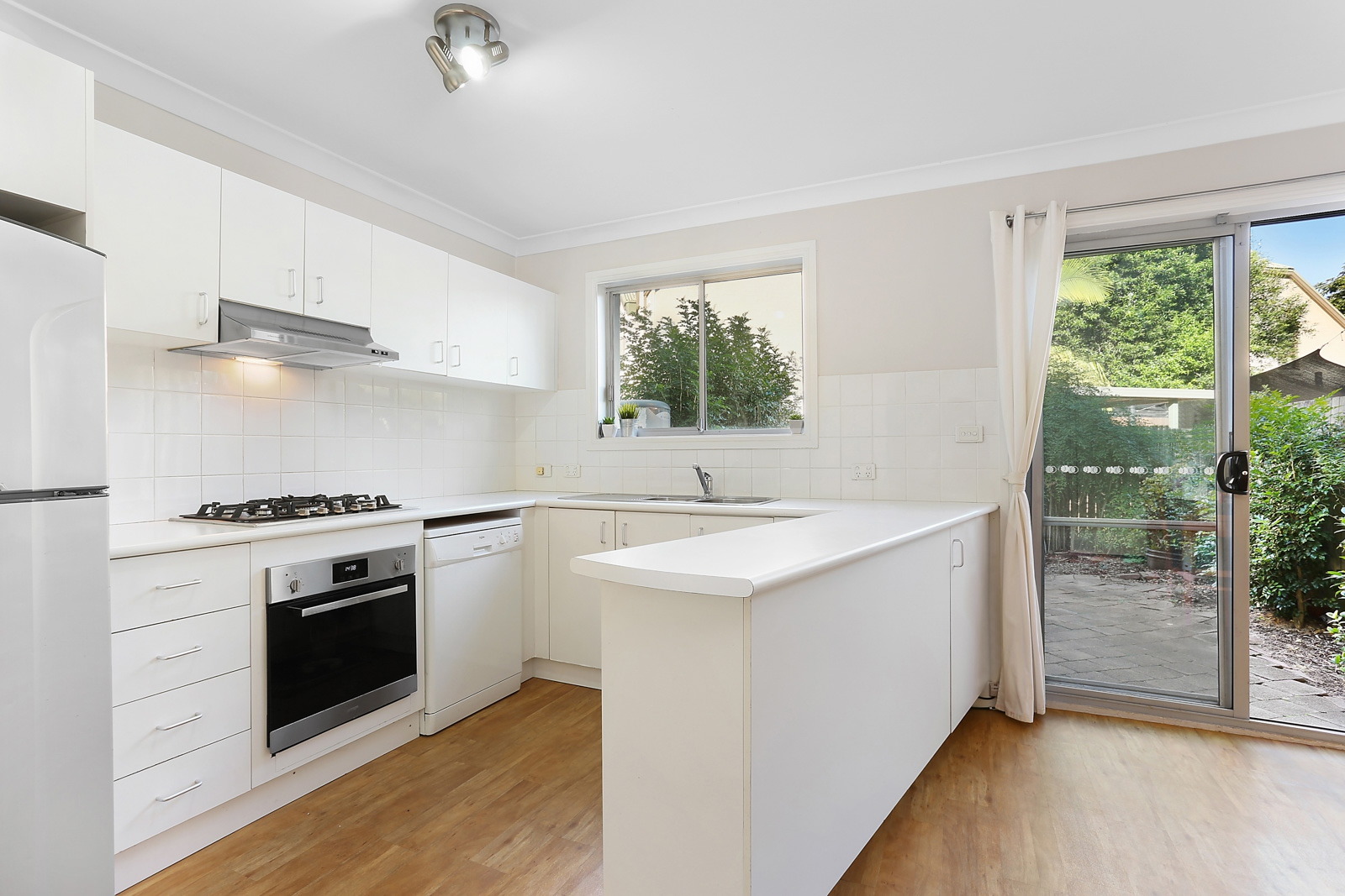 3/28 Daniel Street, Leichhardt Sold by Hudson McHugh - image 1