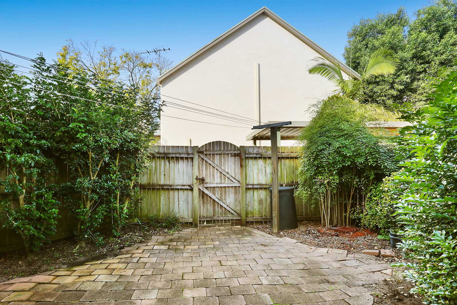 3/28 Daniel Street, Leichhardt Sold by Hudson McHugh - image 1