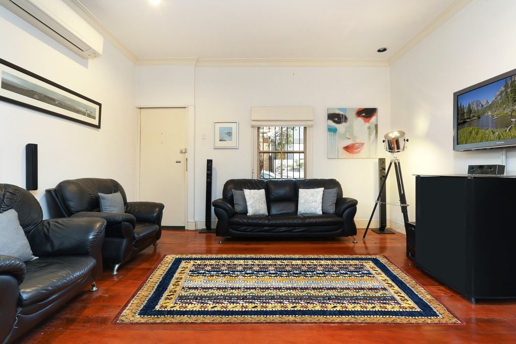 64 James Street, Leichhardt Sold by Hudson McHugh - image 1