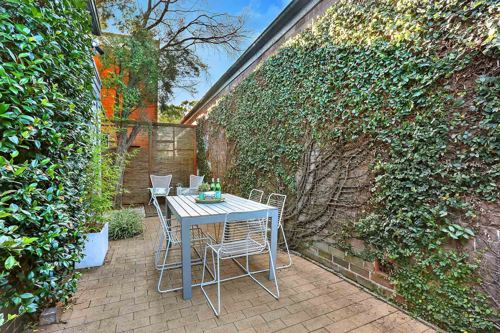 2 Burfitt Street, Leichhardt Sold by Hudson McHugh - image 1