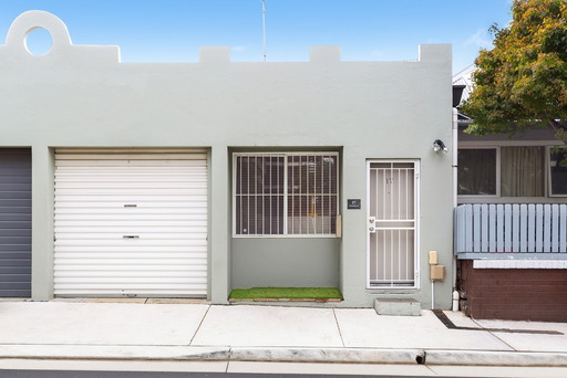 17 George Street, Leichhardt Sold by Hudson McHugh