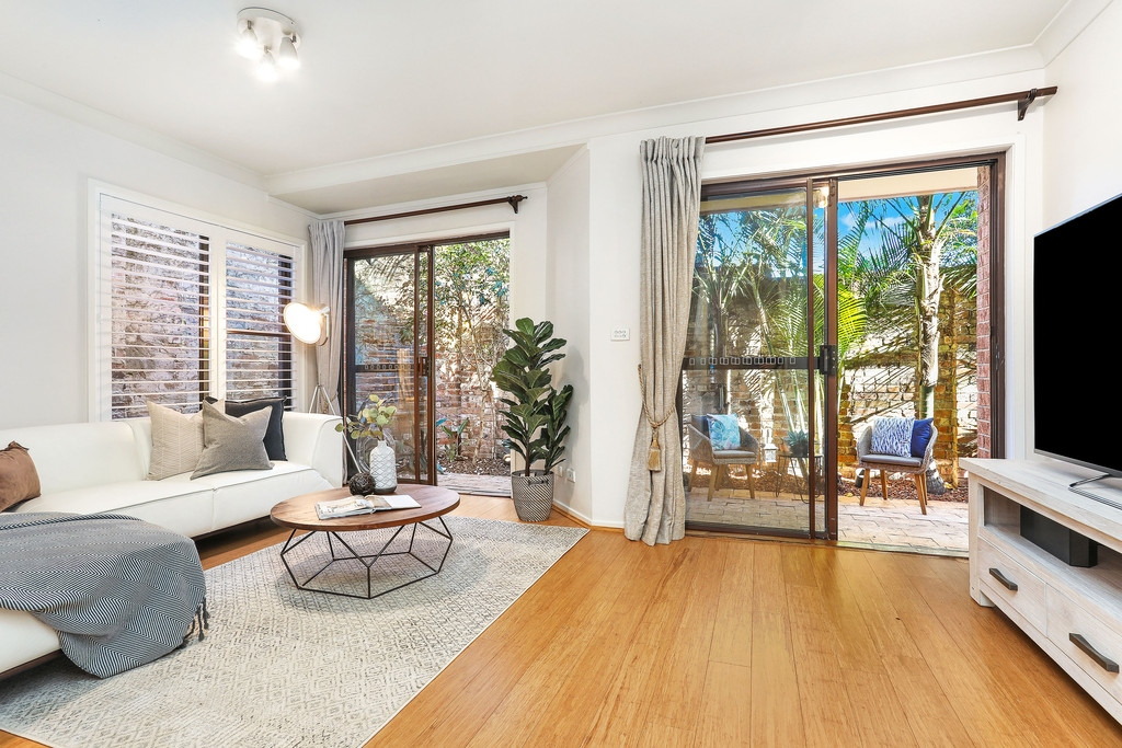 3/182a Flood Street, Leichhardt Sold by Hudson McHugh - image 1