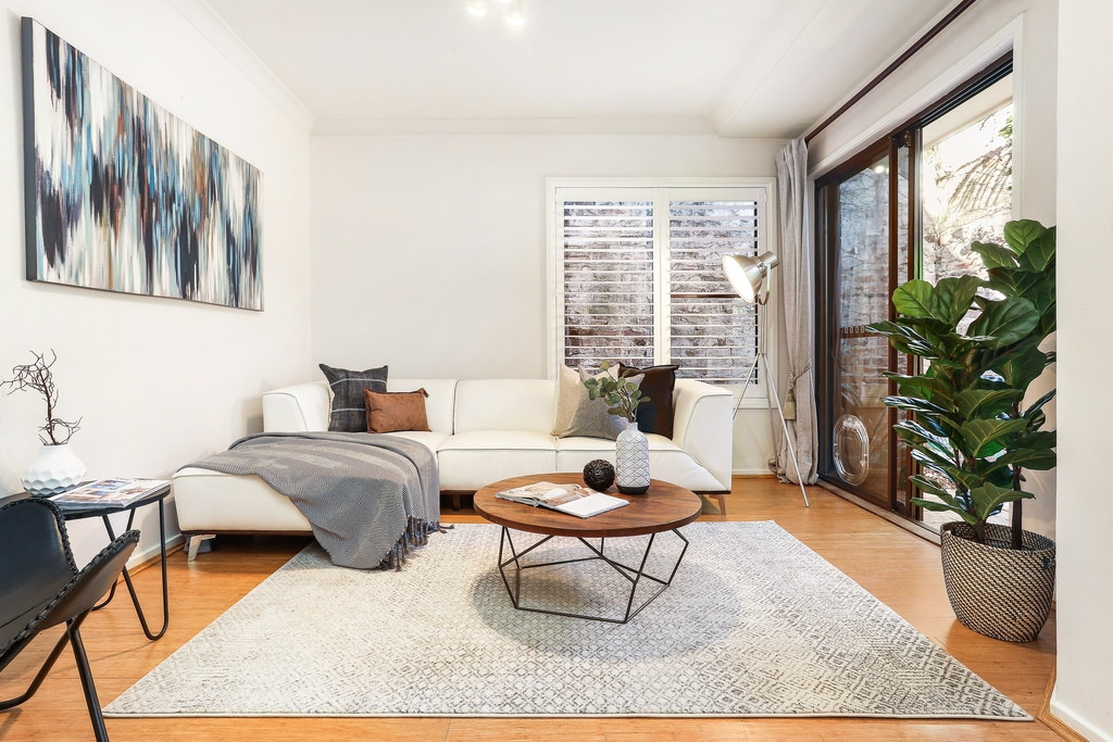 3/182a Flood Street, Leichhardt Sold by Hudson McHugh - image 1