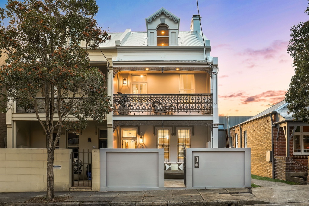 70 Denison Road, Lewisham Sold by Hudson McHugh - image 1