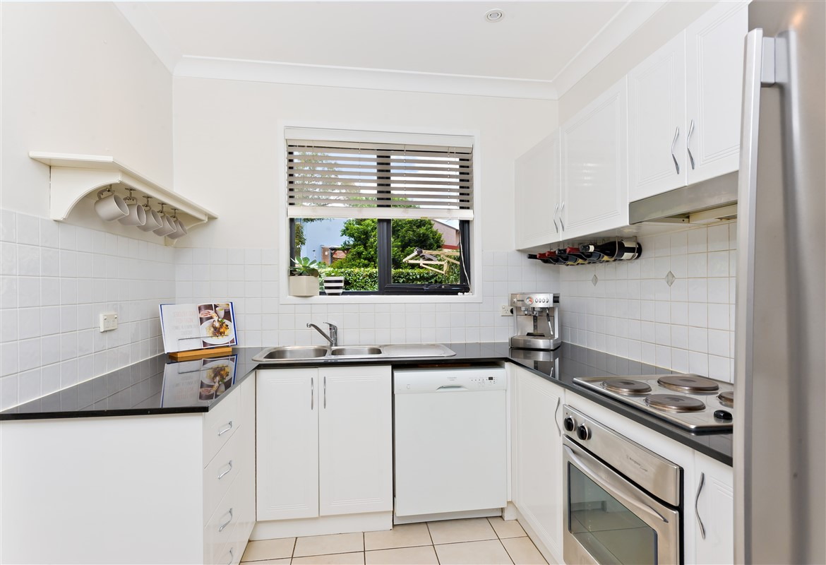 1/1 Styles Street, Leichhardt Sold by Hudson McHugh - image 1