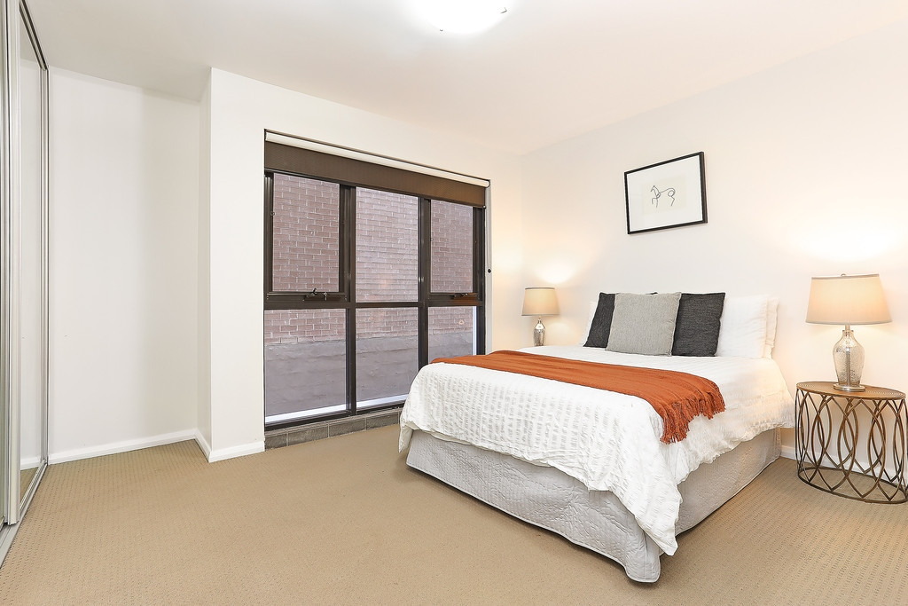 4/451-457 New Canterbury Road, Dulwich Hill Sold by Hudson McHugh - image 1