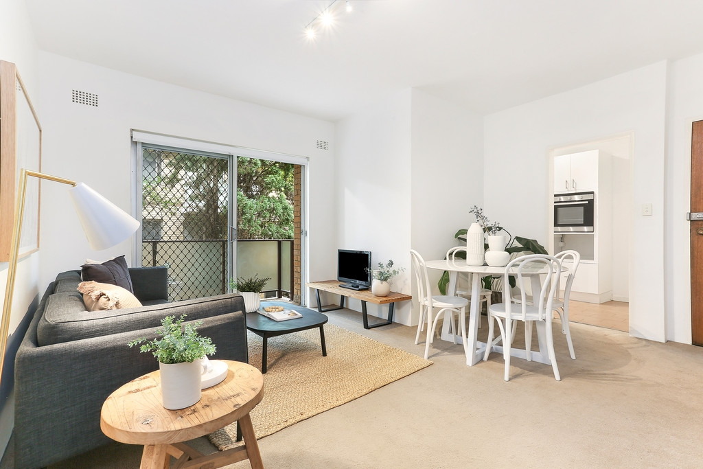 4/19 Myra Road, Dulwich Hill Sold by Hudson McHugh - image 1