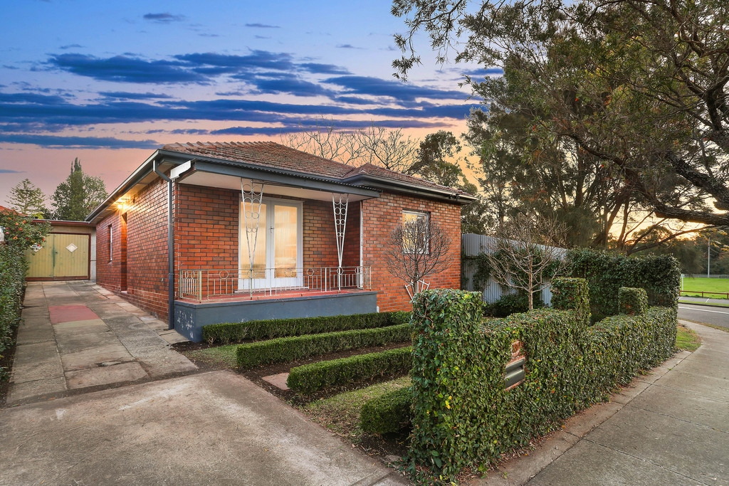 49 Bramston Avenue, Earlwood Sold by Hudson McHugh - image 1