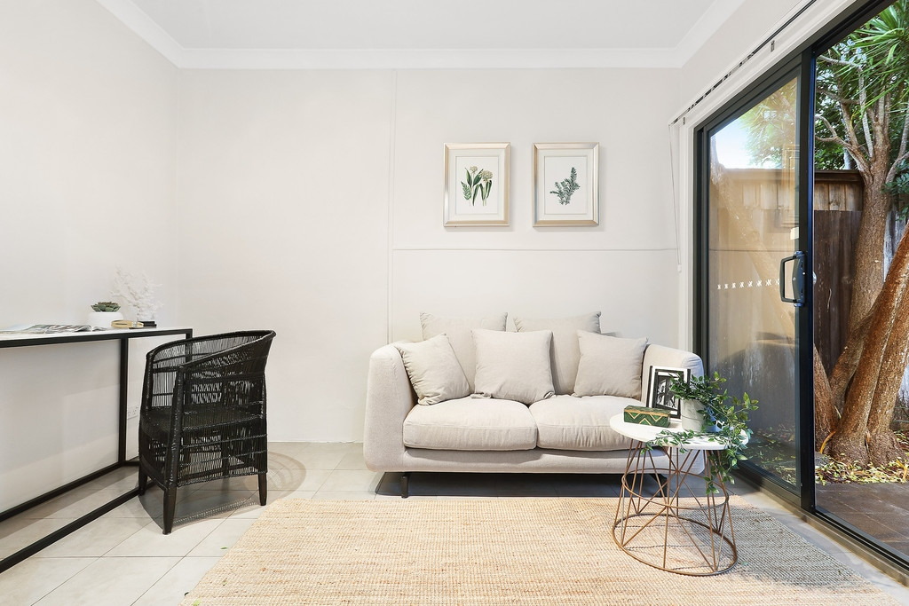 10 Day Street, Leichhardt Sold by Hudson McHugh - image 1