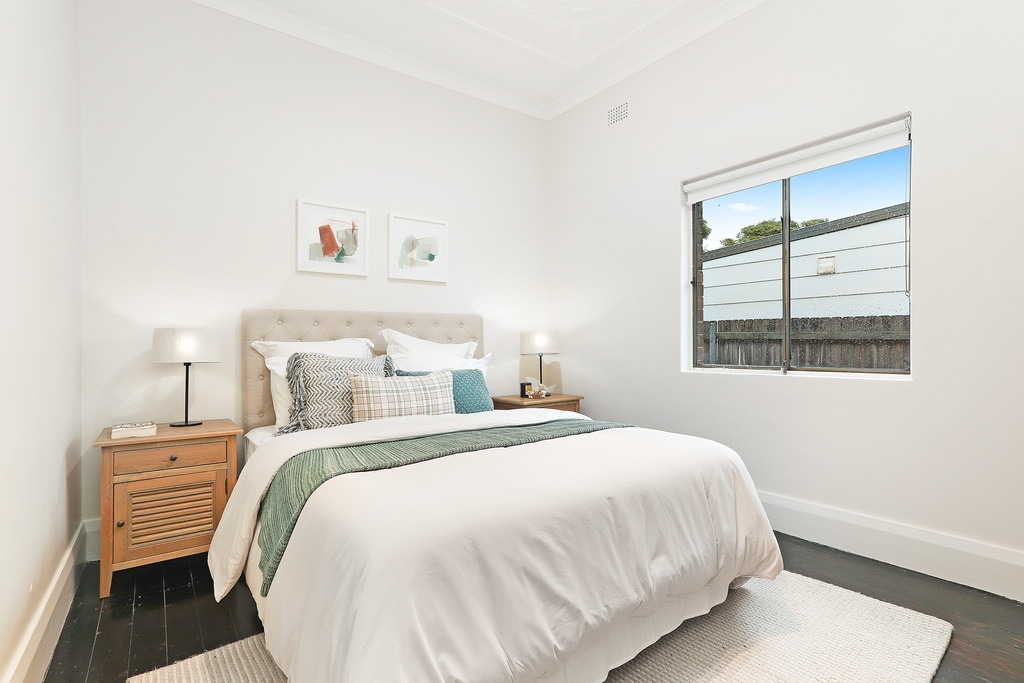 10 Day Street, Leichhardt Sold by Hudson McHugh - image 1