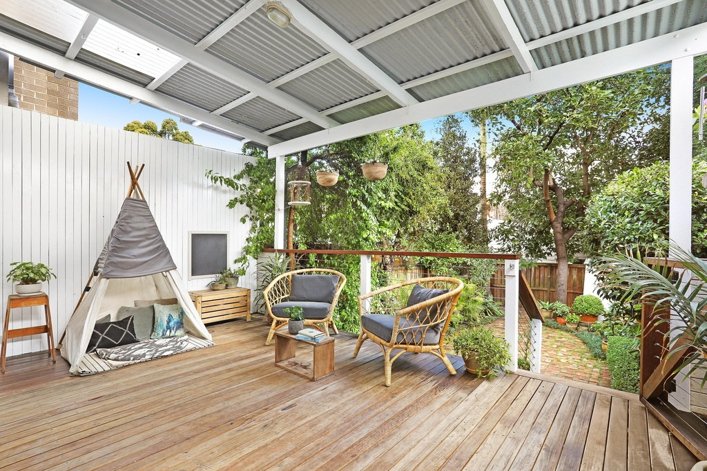 36 Old Canterbury Road, Lewisham Sold by Hudson McHugh - image 1