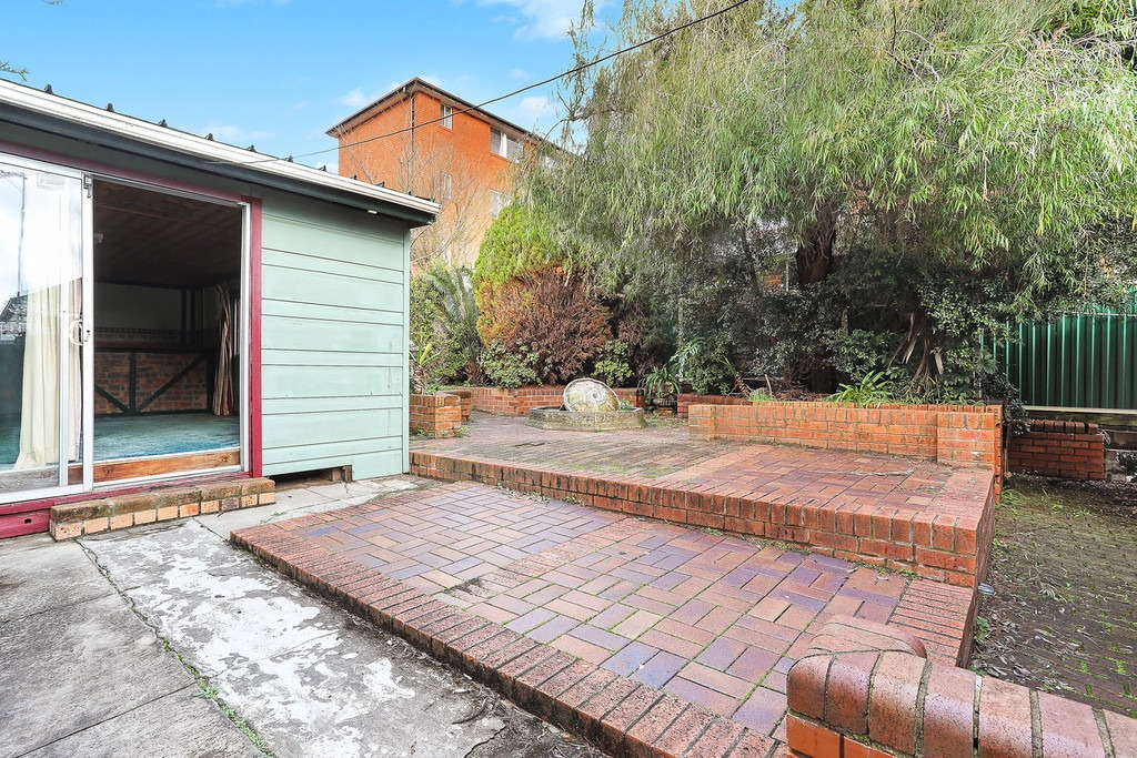 95 Flood Street, Leichhardt Leased by Hudson McHugh - image 1