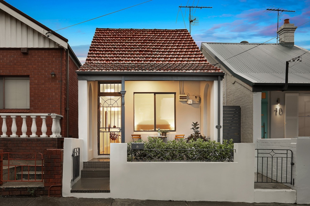 8 Mackenzie Street, Leichhardt Sold by Hudson McHugh - image 1