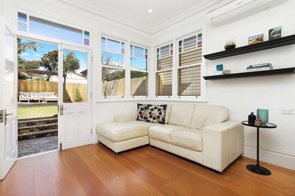 34 Marlborough Street, Leichhardt Sold by Hudson McHugh - image 1