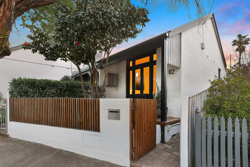 112 Windsor Road, Dulwich Hill Sold by Hudson McHugh - image 1