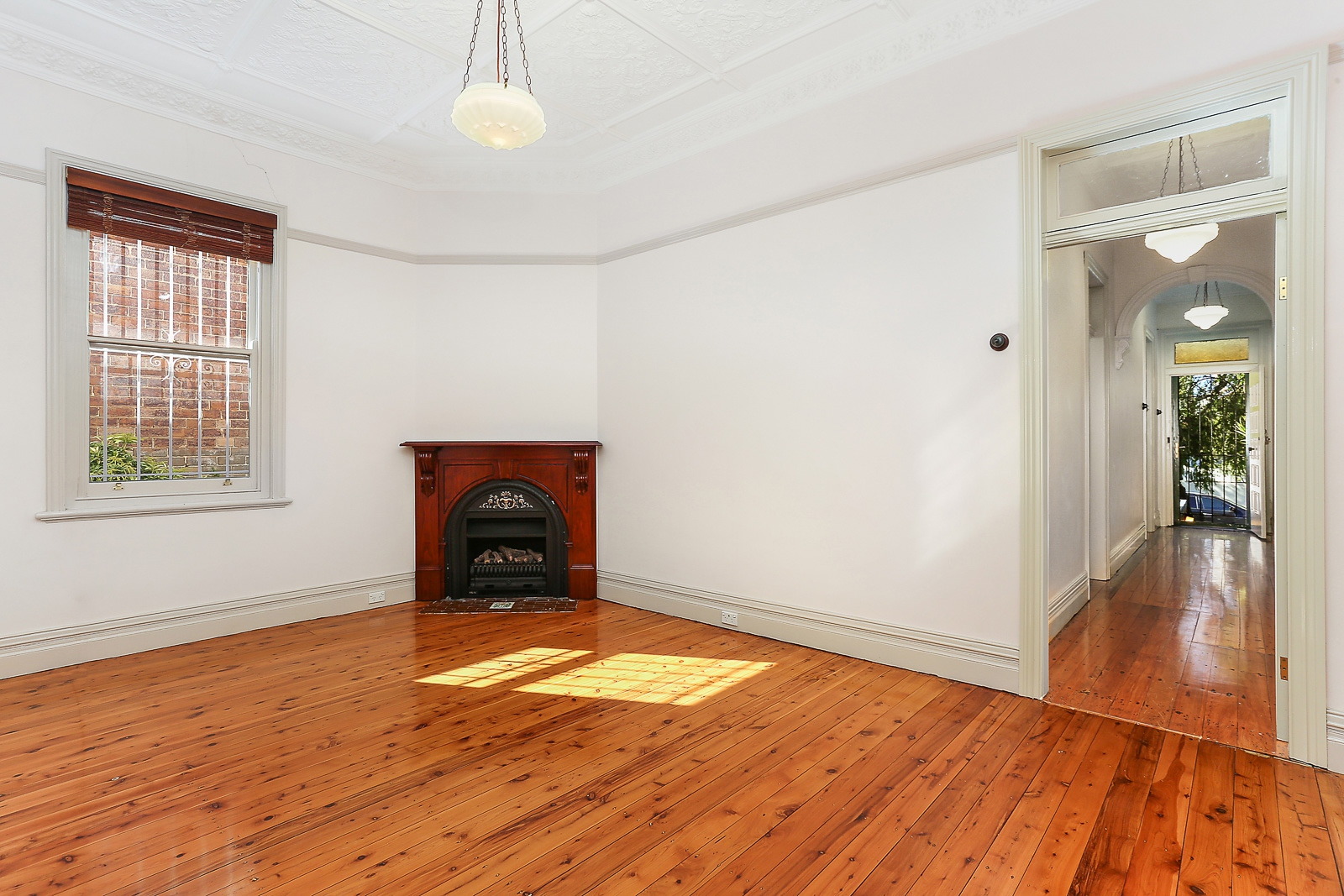 350 Catherine Street, Lilyfield Sold by Hudson McHugh - image 1