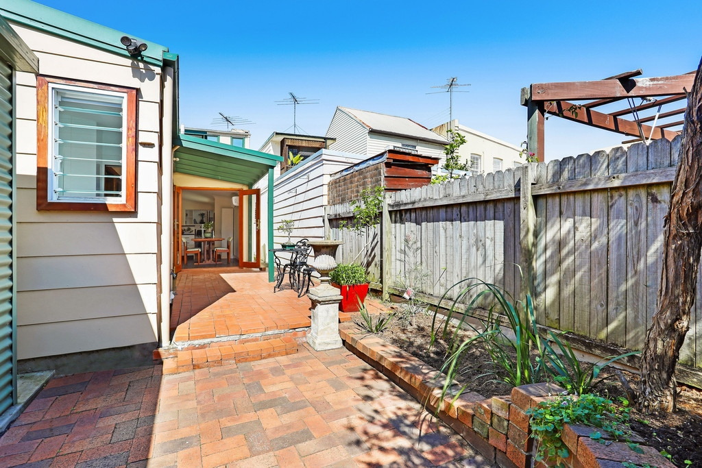 45 Reuss Street, Leichhardt Sold by Hudson McHugh - image 1