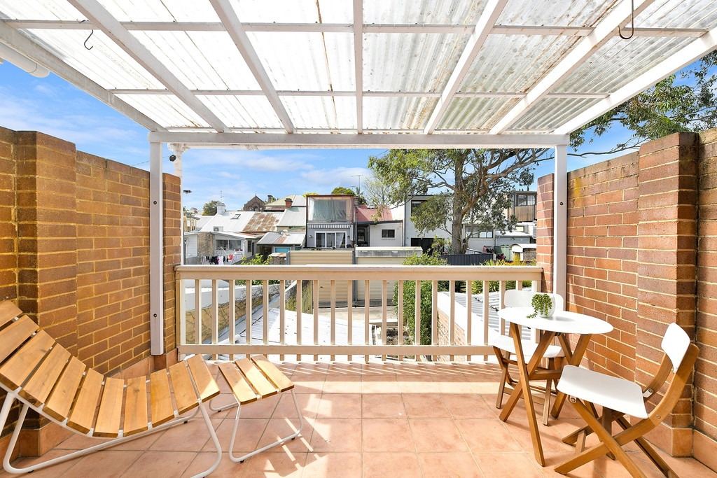 31 Junior Street, Leichhardt Sold by Hudson McHugh - image 1